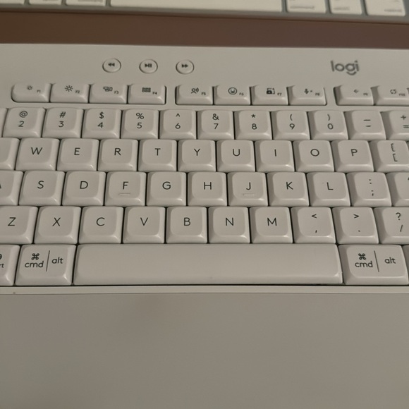 Logitech Signature MK650 for Wireless Keyboard, Windows/Mac/Chrome - Picture 3 of 3